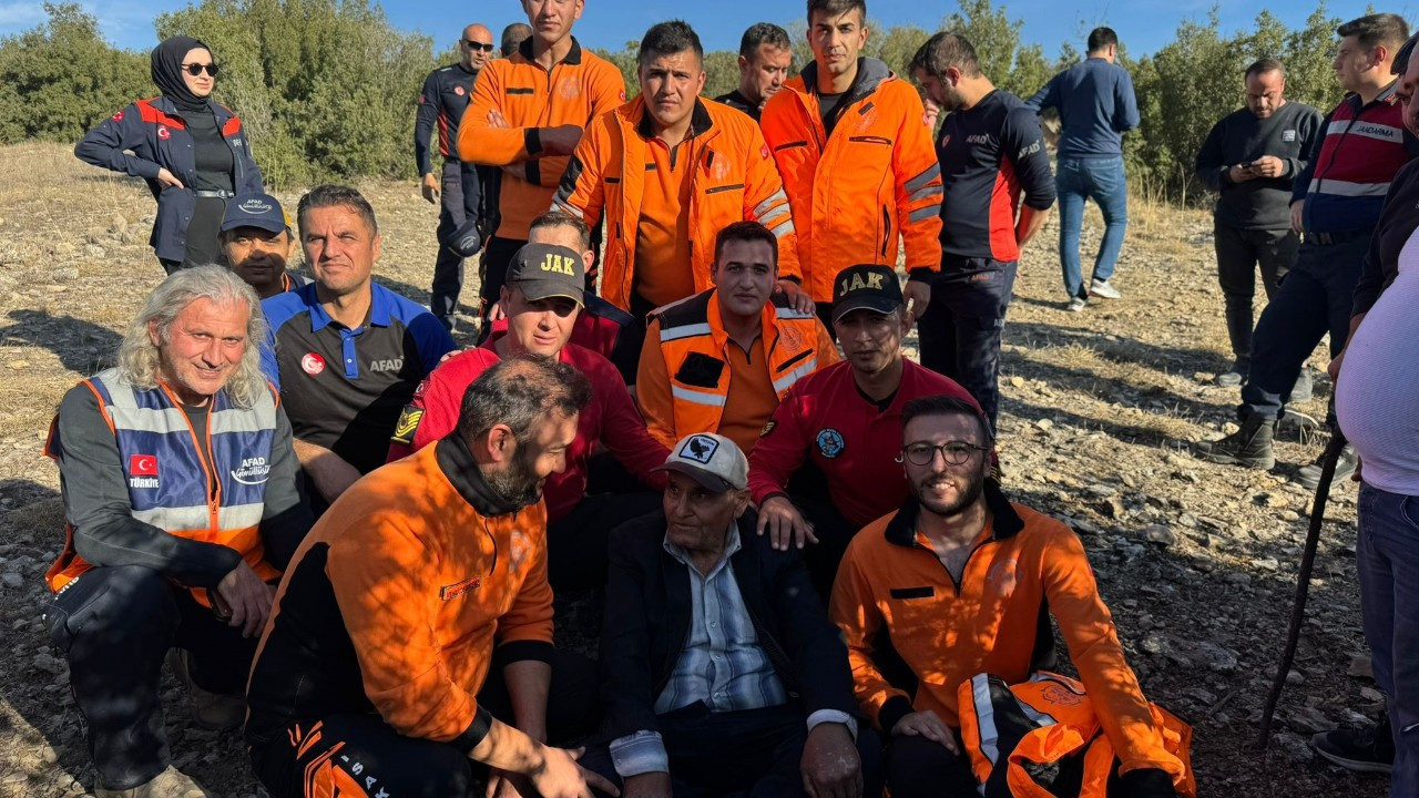 Isparta'da Kaybolan Yaşlı Adam Sağ Bulundu, Gözyaşları Sel Oldu!