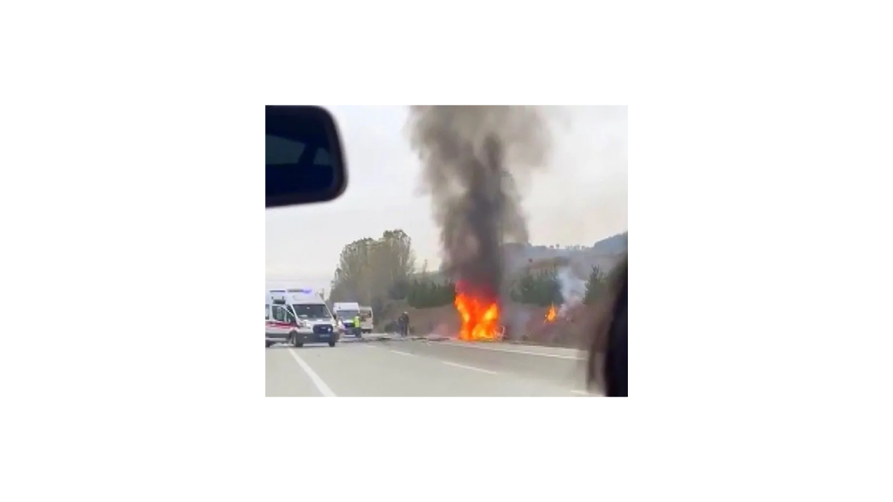 Erzincan'da Facia! Otomobil alev aldı: Çok sayıda ölü var - Sayfa 4