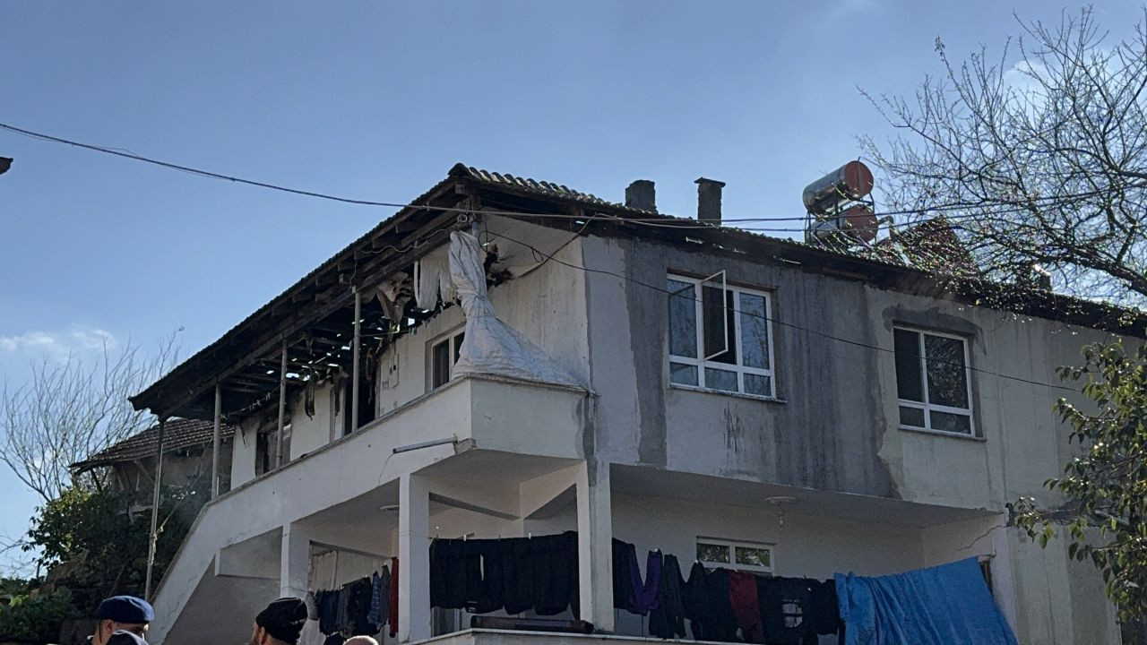 Düzce'de korkutan yangın: 2 katlı ev yangına kurban gitti - Sayfa 3