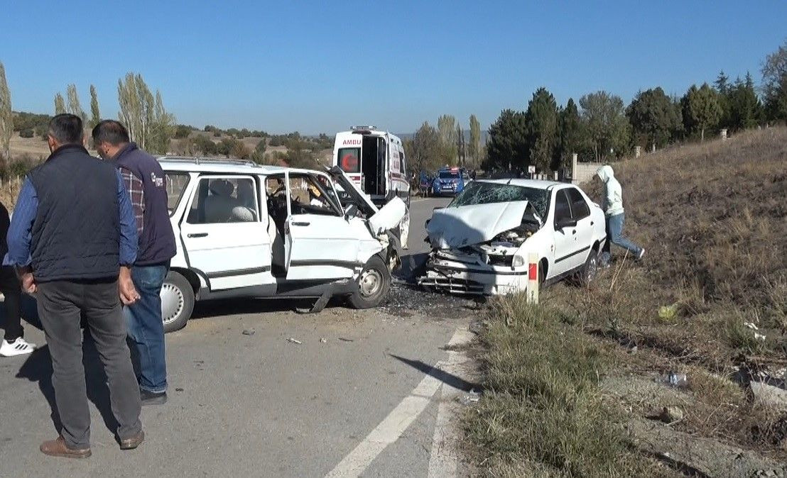 Kütahya'da trafik kazası 4 yaralı - Sayfa 2