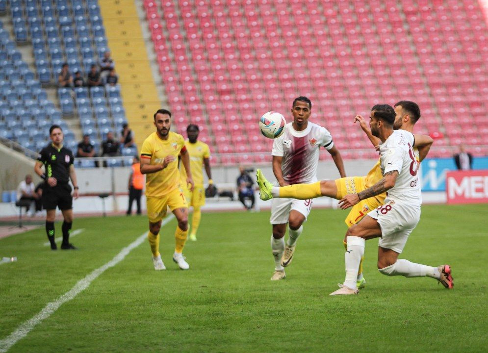 Trendyol Süper Lig: Hatayspor: 0 - Kayserispor: 0 (İlk yarı) - Sayfa 1