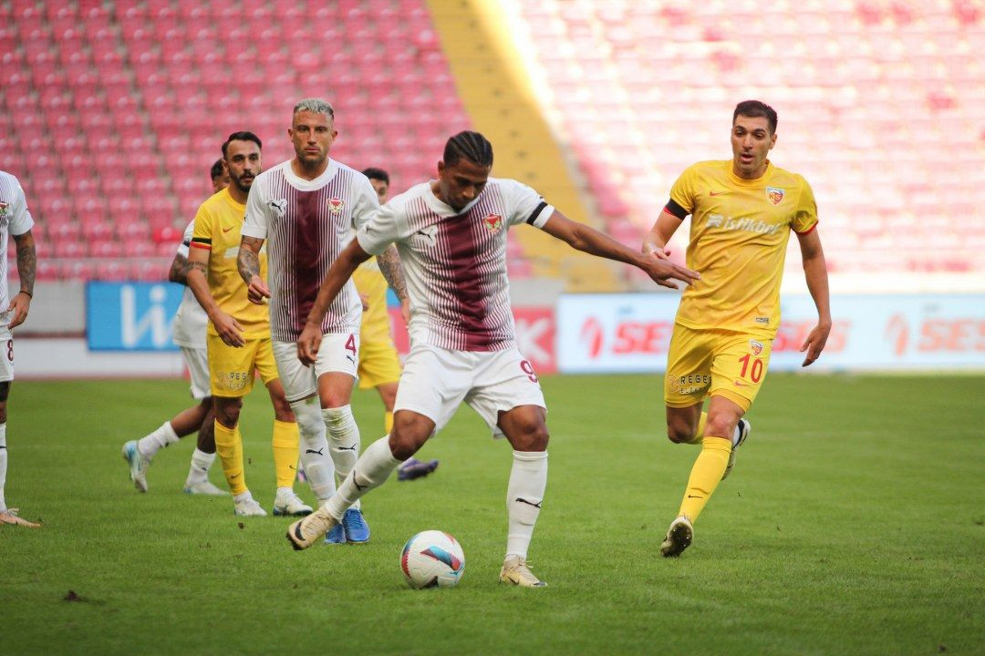 Trendyol Süper Lig: Hatayspor: 0 - Kayserispor: 0 (İlk yarı) - Sayfa 9