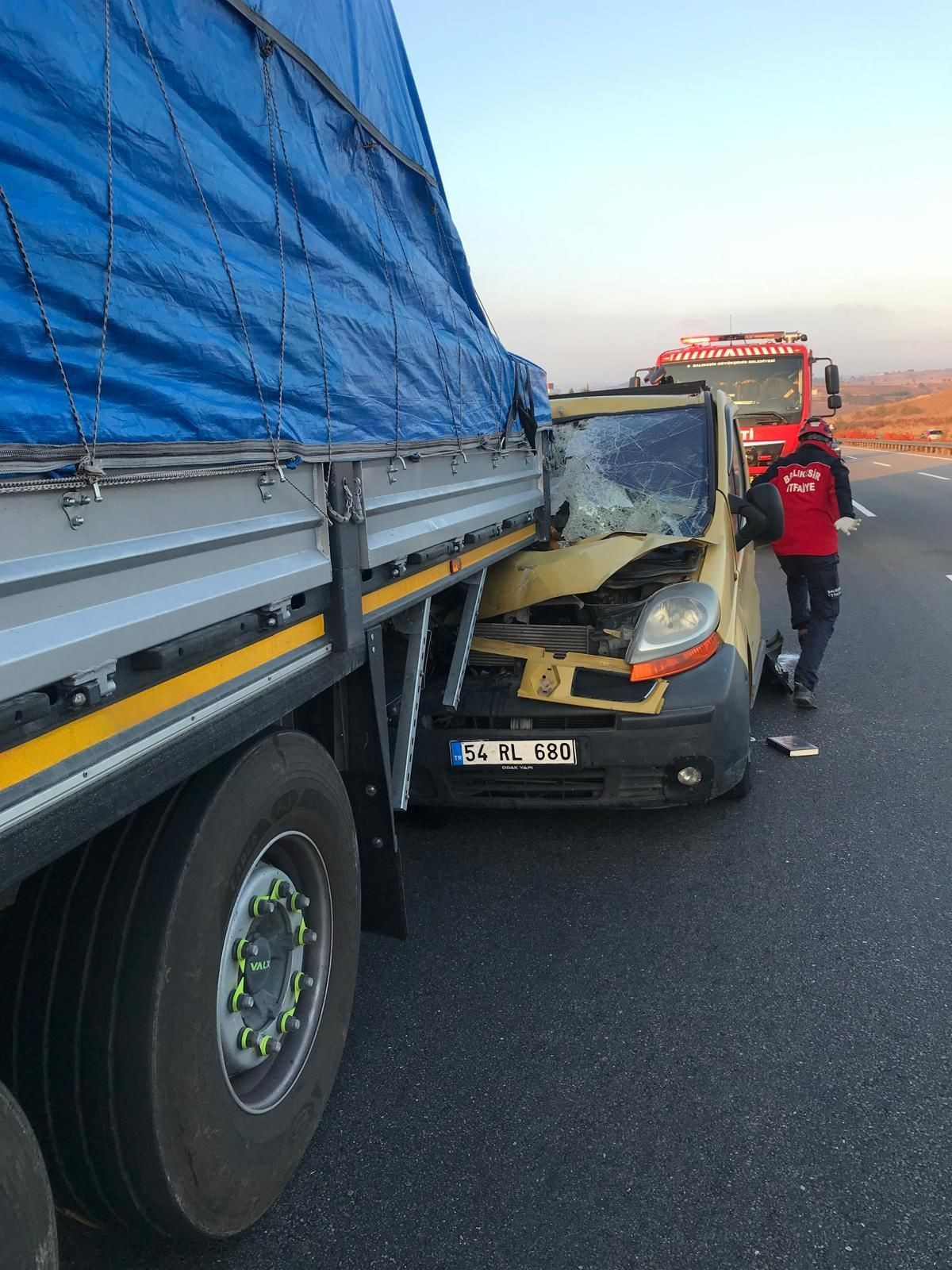 Balıkesir'de otoyolda trafik kazası: 3 yaralı - Sayfa 2