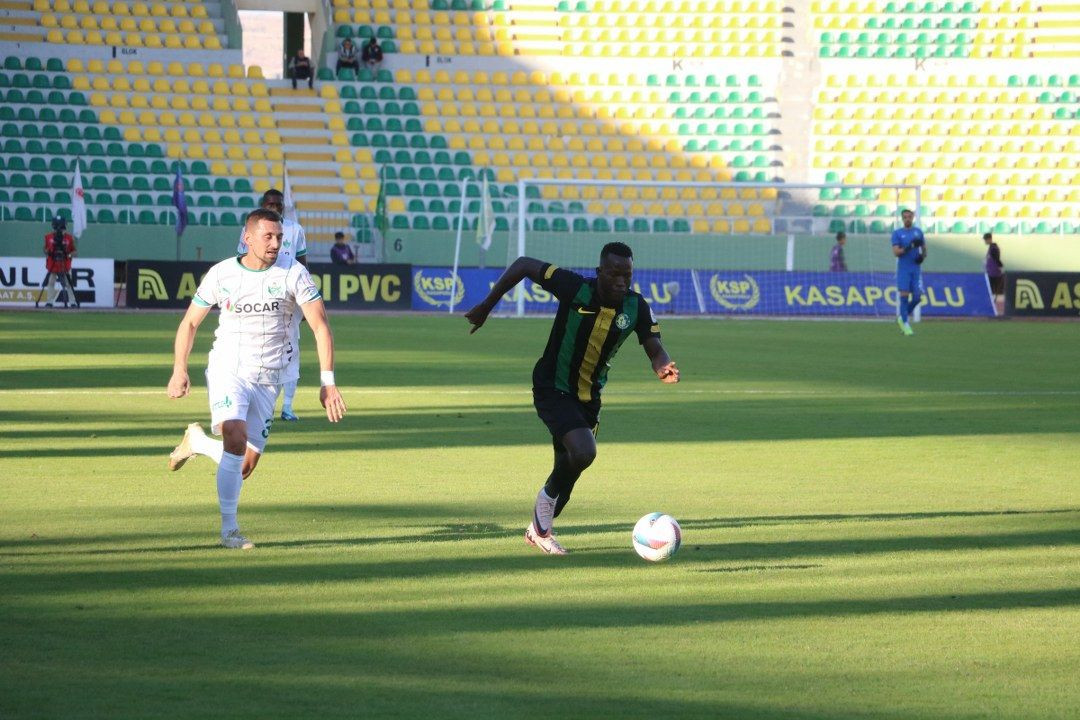 Trendyol 1. Lig: Şanlıurfaspor: 0 - Iğdır FK: 0 (Maç devam ediyor) - Sayfa 10