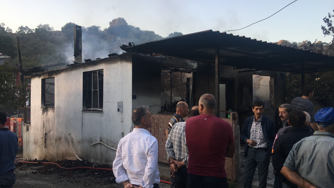 Aydın'da Cami İmamının Lojmanı Yangında Küle Döndü