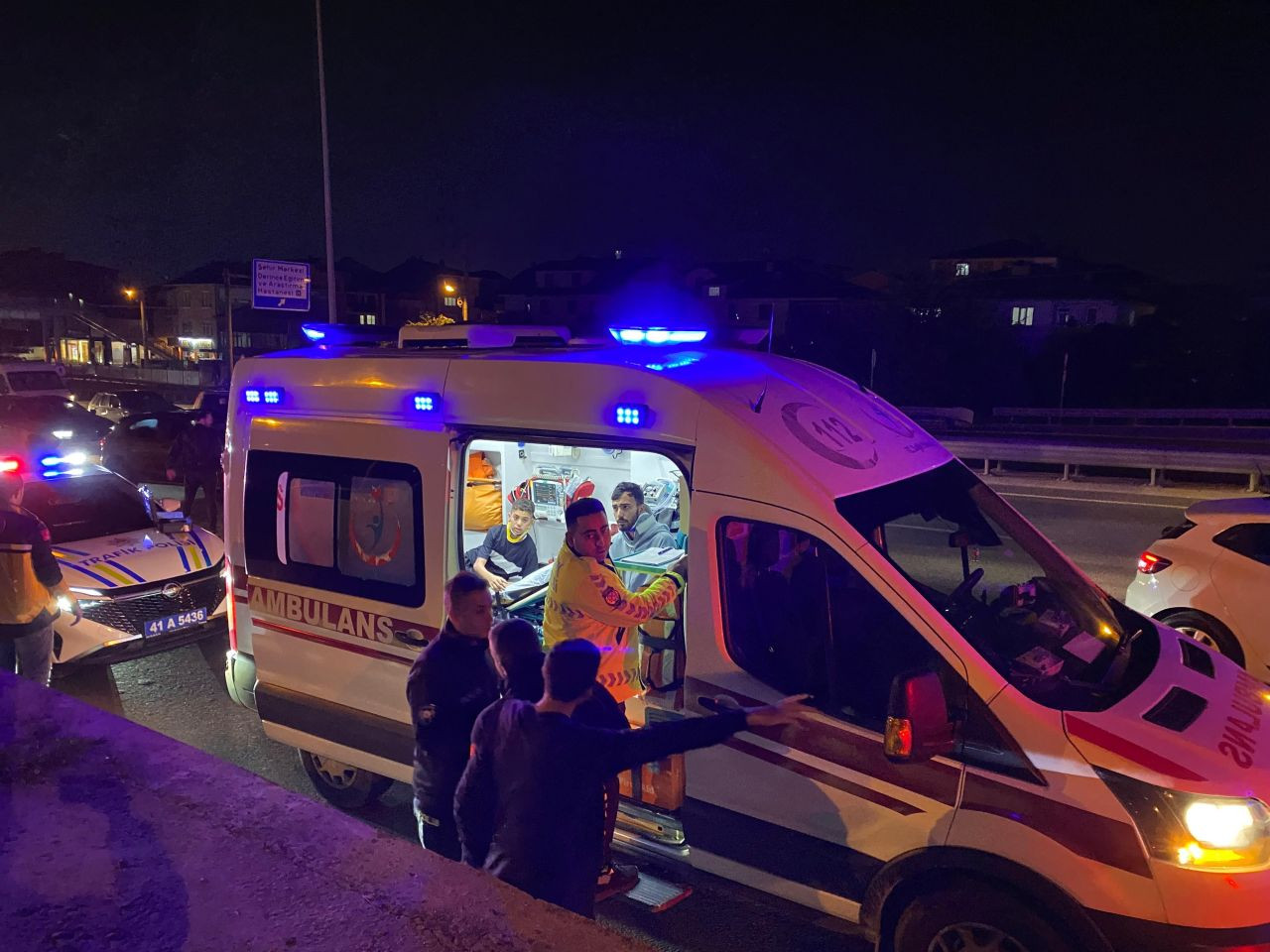 Derince'de Trafik Kazası: 1'i Çocuk 5 Yaralı - Sayfa 6