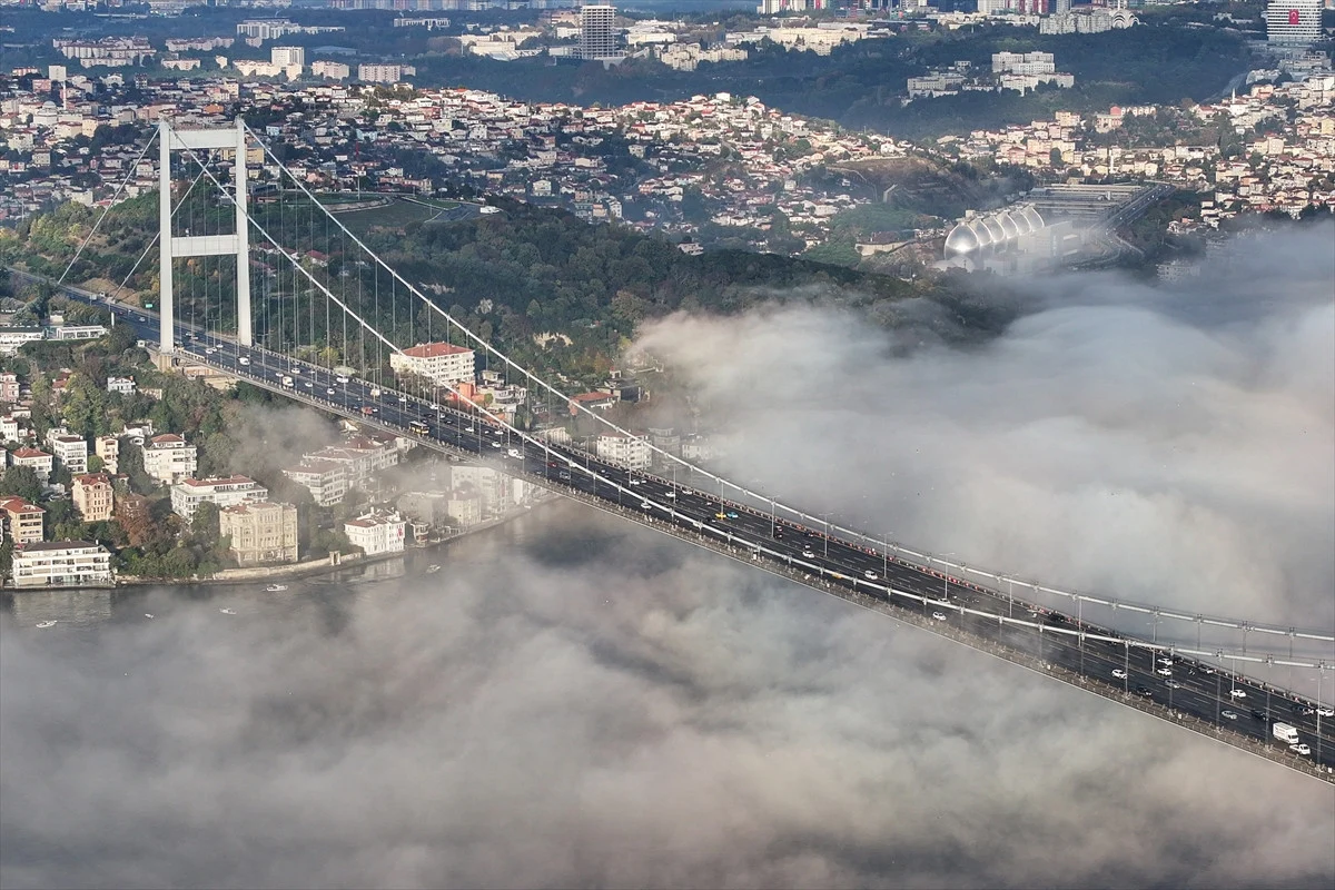 İstanbul'da Sabahın İlk Saatlerinde Muhteşem Sis Manzarası Yaratıldı - Sayfa 3