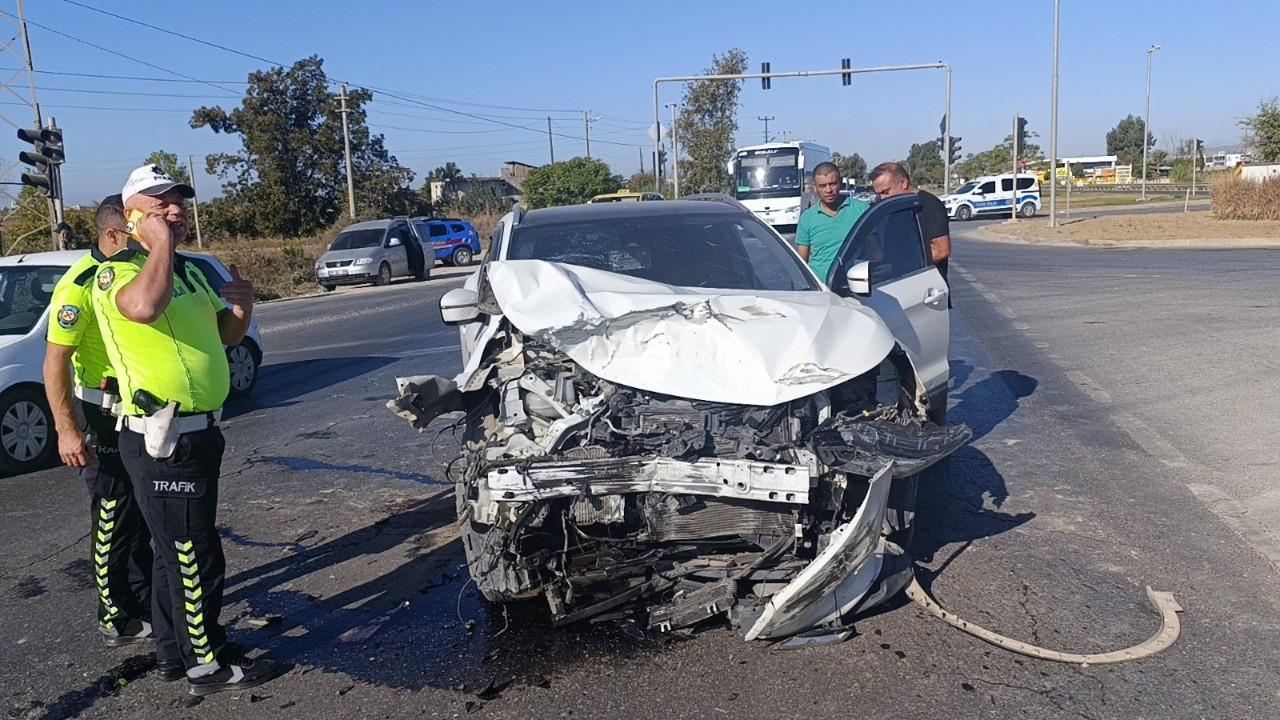 Arızalanan Trafik Işıkları Facia Yarattı: 5’i Çocuk, 9 Yaralı!