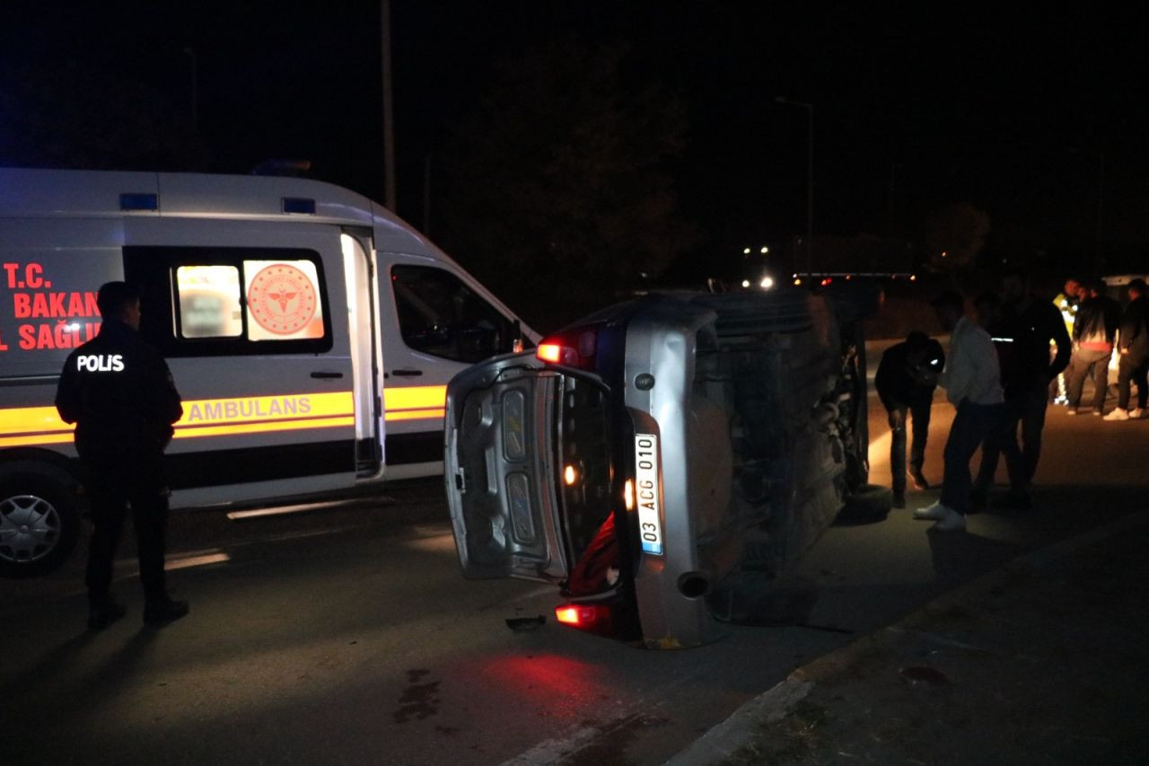 Refüje çarpıp takla atan araçta aynı aileden 5 kişi yaralandı - Sayfa 2