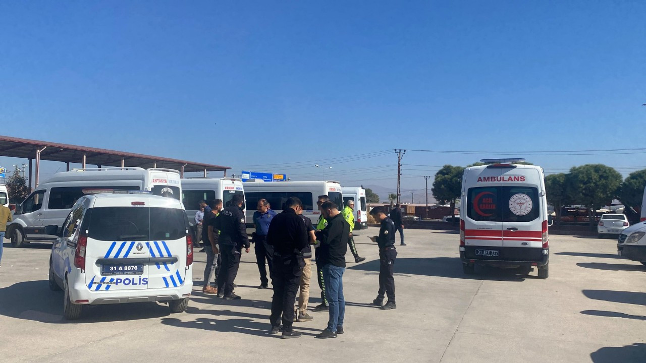 Hatay'da 3 çocuğunun annesini av tüfeğiyle vurarak öldüren şahıs yakalandı