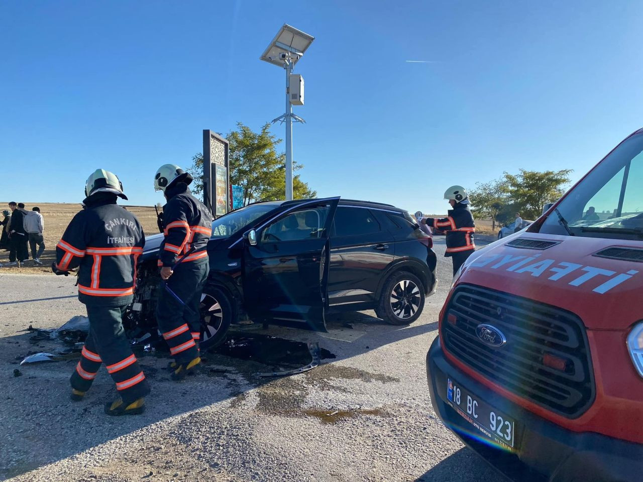 Çankırı'da İki Otomobil Çarpıştı: 9 Yaralı - Sayfa 3