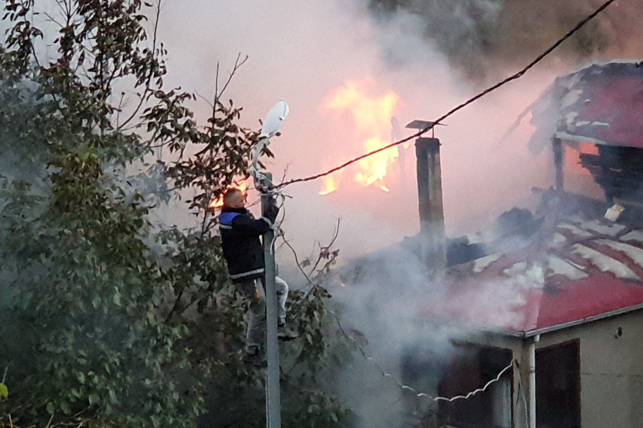 Gümüşhane'de Bacadan Çıkan Yangında Bina Hasar Gördü - Sayfa 9