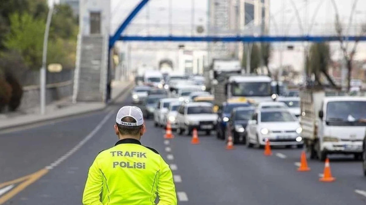 Ankara'da 29 Ekim İçin Bazı Yollar Trafiğe Kapalı Olacak