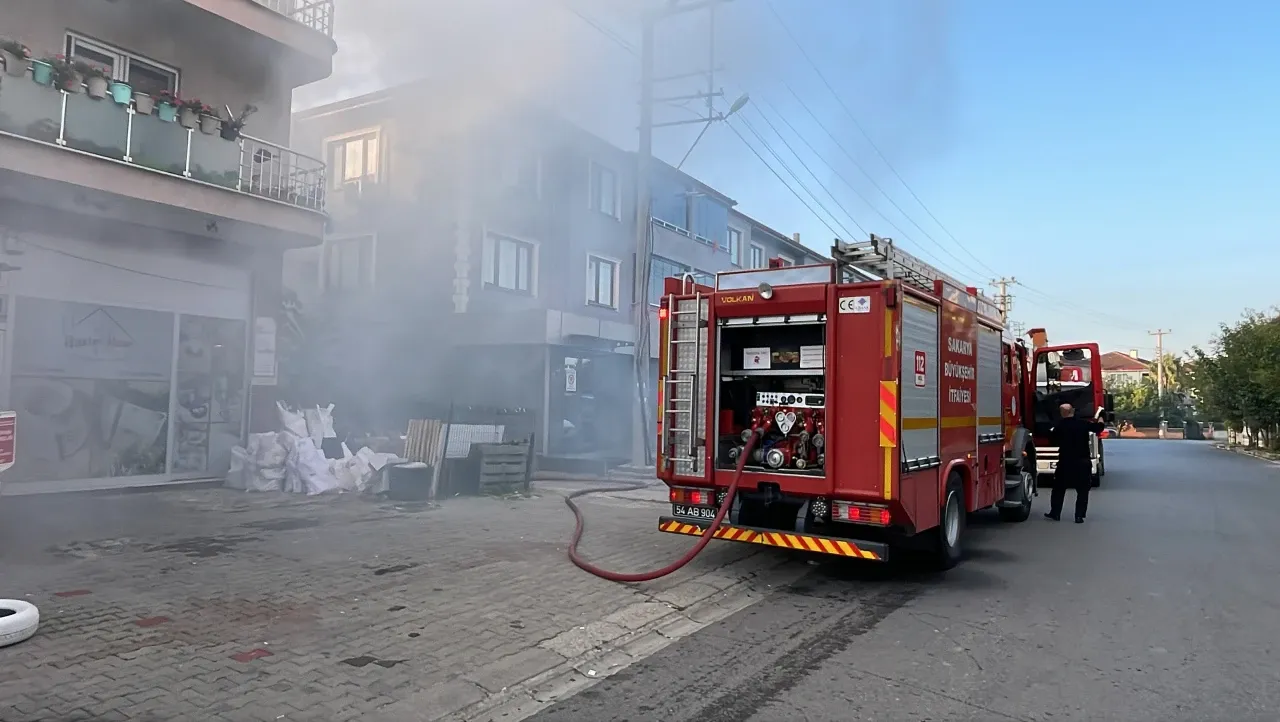 Piknik Tüpü Bomba Gibi Patladı Çıkan Yangında Ev Hasar Gördü - Sayfa 6