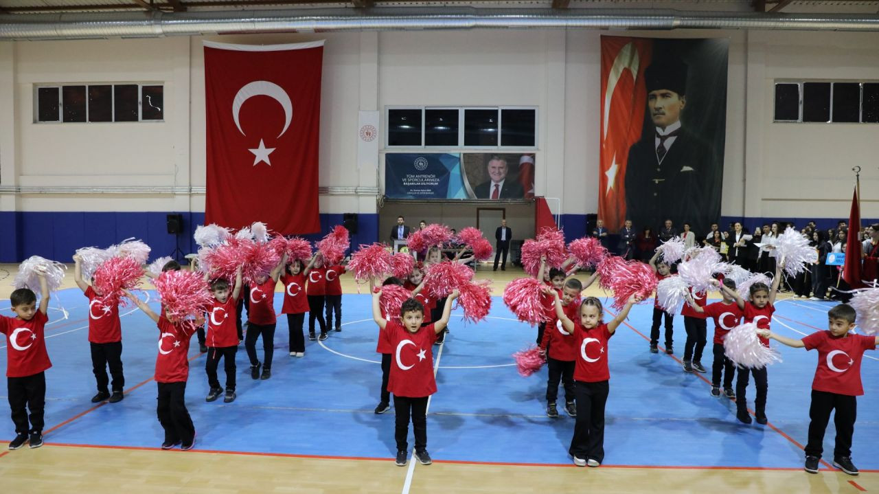 Ferizli'de Cumhuriyet'in 101. Yılı Coşkuyla Kutlandı - Sayfa 6