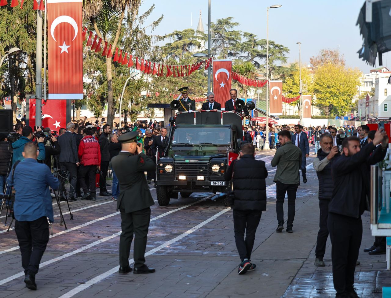 Başkan Alemdar Bulvara Sığmayan Bayram Coşkusuna Ortak Oldu: “İlelebet Nice Yüzyıllara…” - Sayfa 2