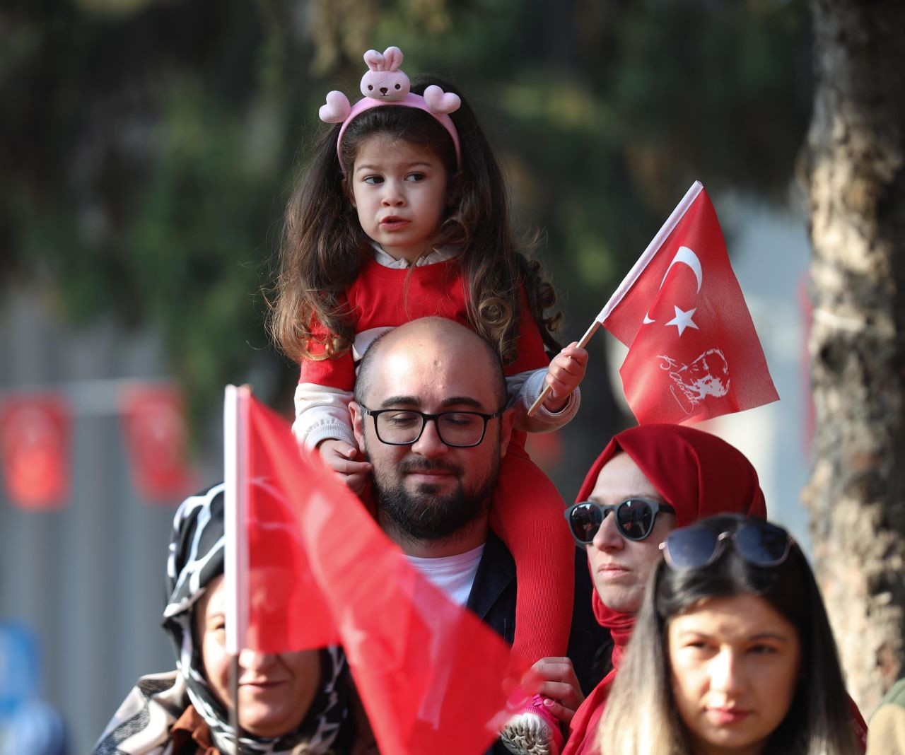 Başkan Alemdar Bulvara Sığmayan Bayram Coşkusuna Ortak Oldu: “İlelebet Nice Yüzyıllara…” - Sayfa 8