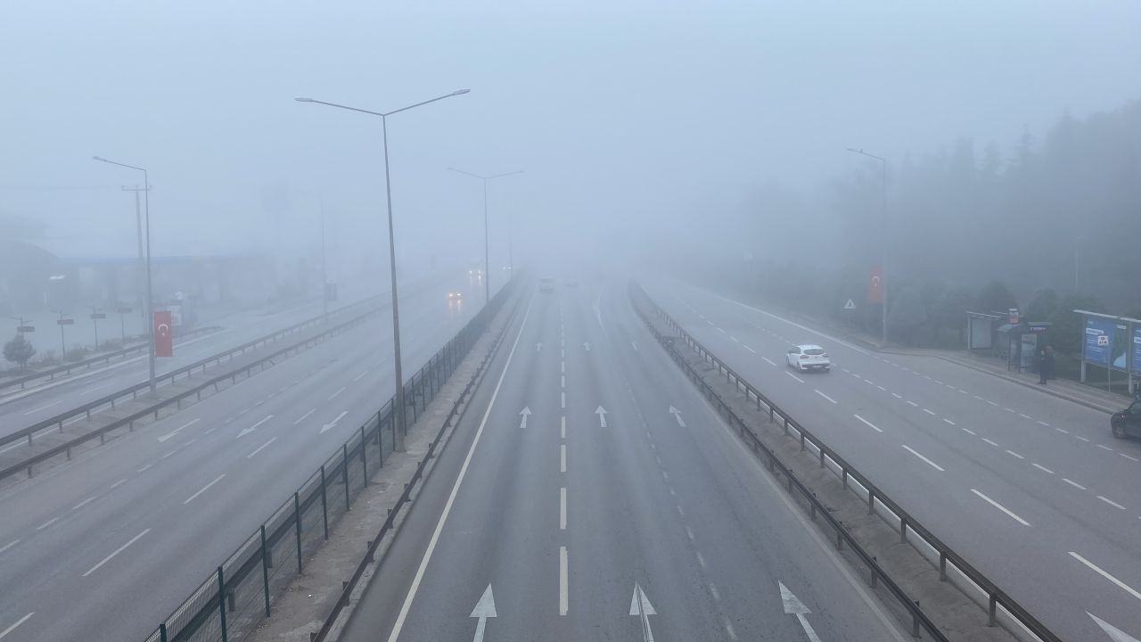 Kocaeli'de yoğun sis : Araçlar önlerini göremedi - Sayfa 2