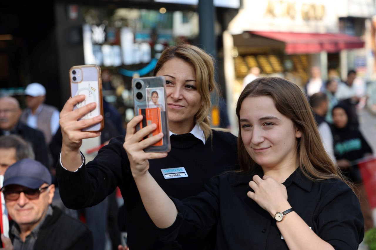 Cumhuriyet'in 101. yılını zeybekle kutladılar - Sayfa 5