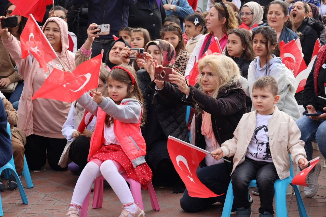 Cumhuriyet'in 101. yılını zeybekle kutladılar - Sayfa 3