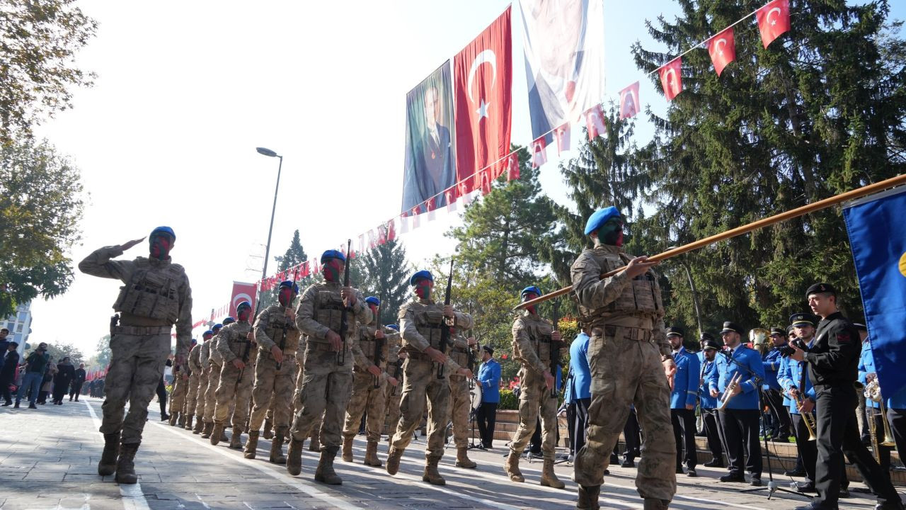 Cumhuriyet'in 101. Yıl Dönümünde Jandarmadan Göğüs Kabartan Gösteri - Sayfa 7