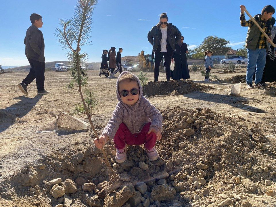 Yozgat’ta bozkır ağaçlandırıldı - Sayfa 1