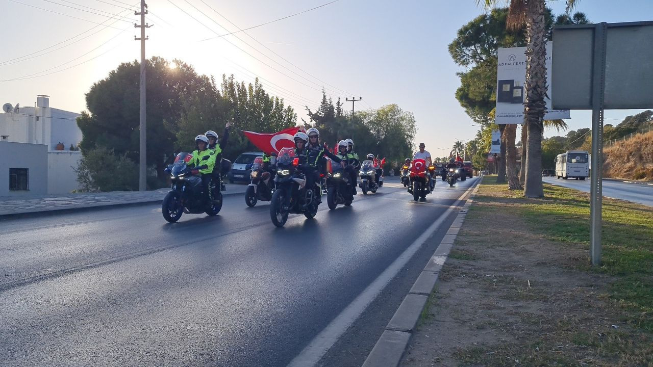 Bodrum’da Polislerden Cumhuriyet Bayramı'na Özel Coşkulu Kortej - Sayfa 5