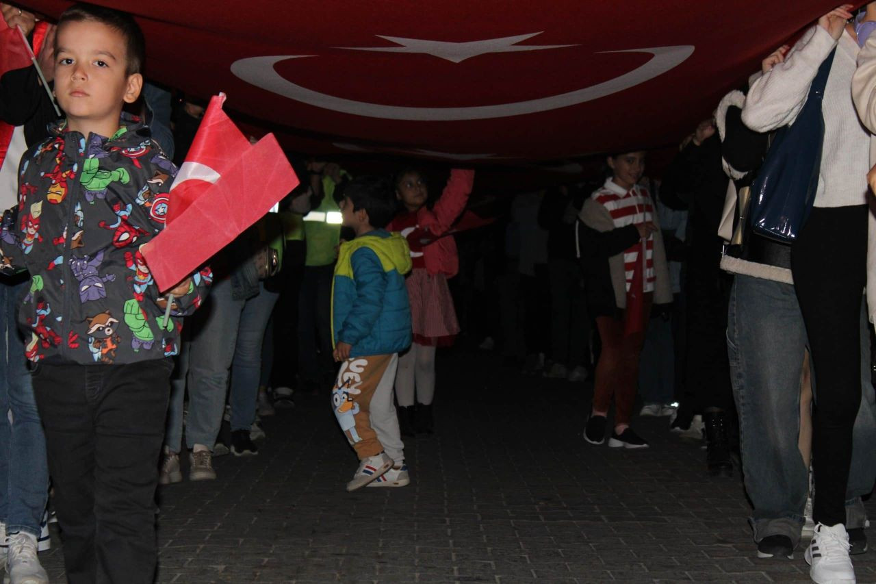 Çanakkale'de Meşaleler Cumhuriyet İçin Yandı: Coşkulu Kutlamalar Gerçekleşti - Sayfa 5