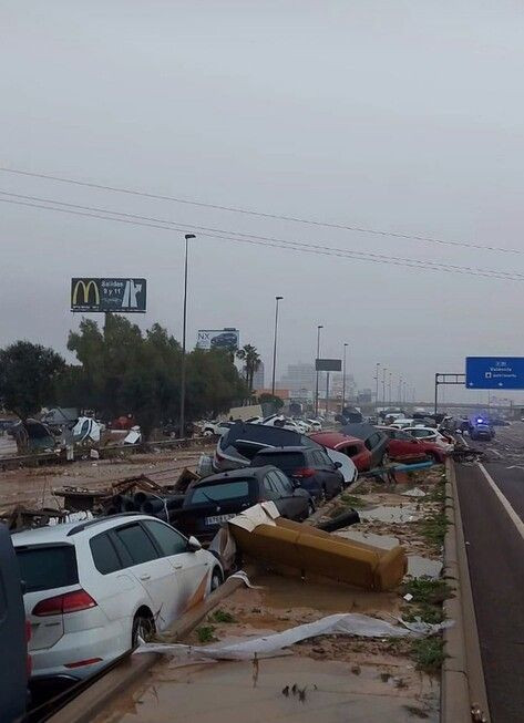 İspanya’da Sel Felaketi: 51 Kişi Hayatını Kaybetti - Sayfa 11