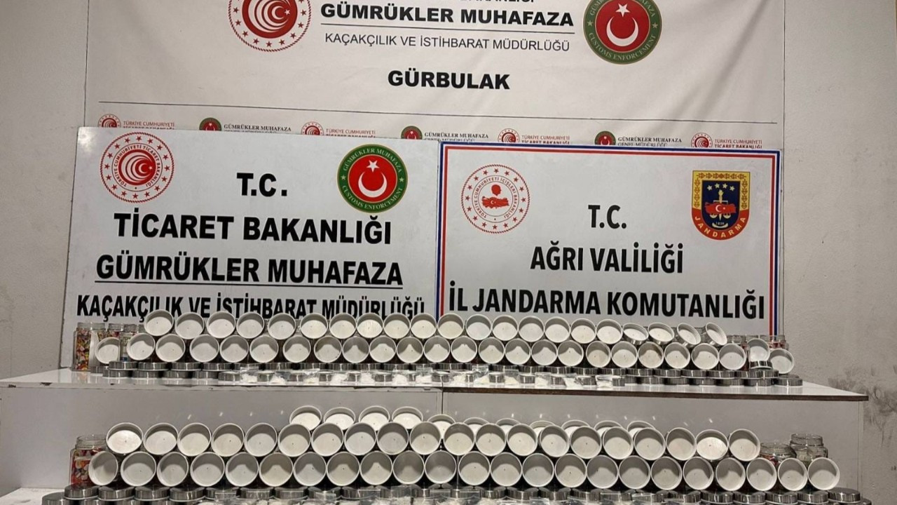 "Ağrı’da Tarihi Uyuşturucu Operasyonu: 170 Kilo Sıvı Metamfetamin Ele Geçirildi!"