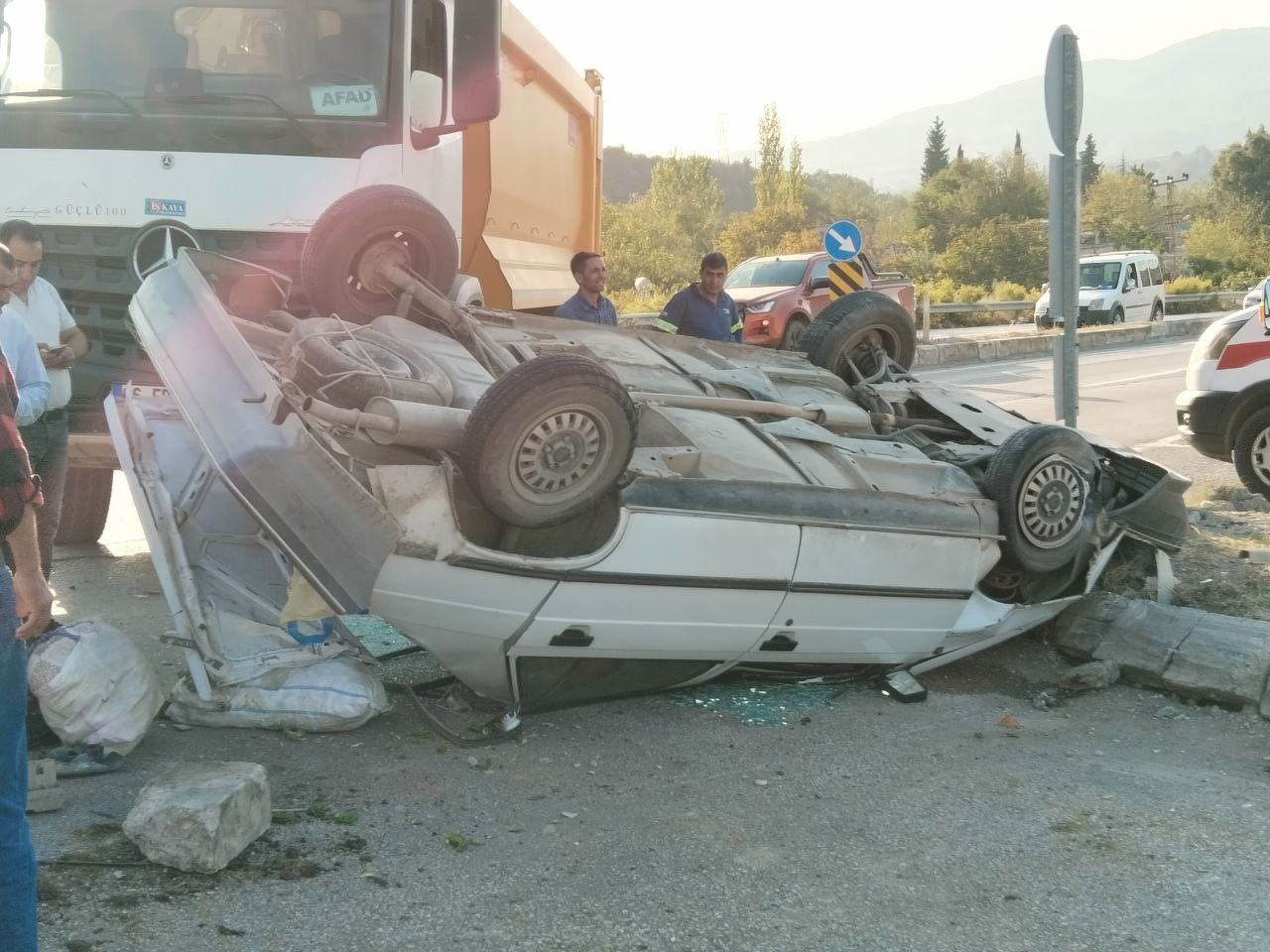 Osmaniye'de Feci Kaza: Otomobil ile Kamyonet Çarpıştı, 3 Yaralı! - Sayfa 1