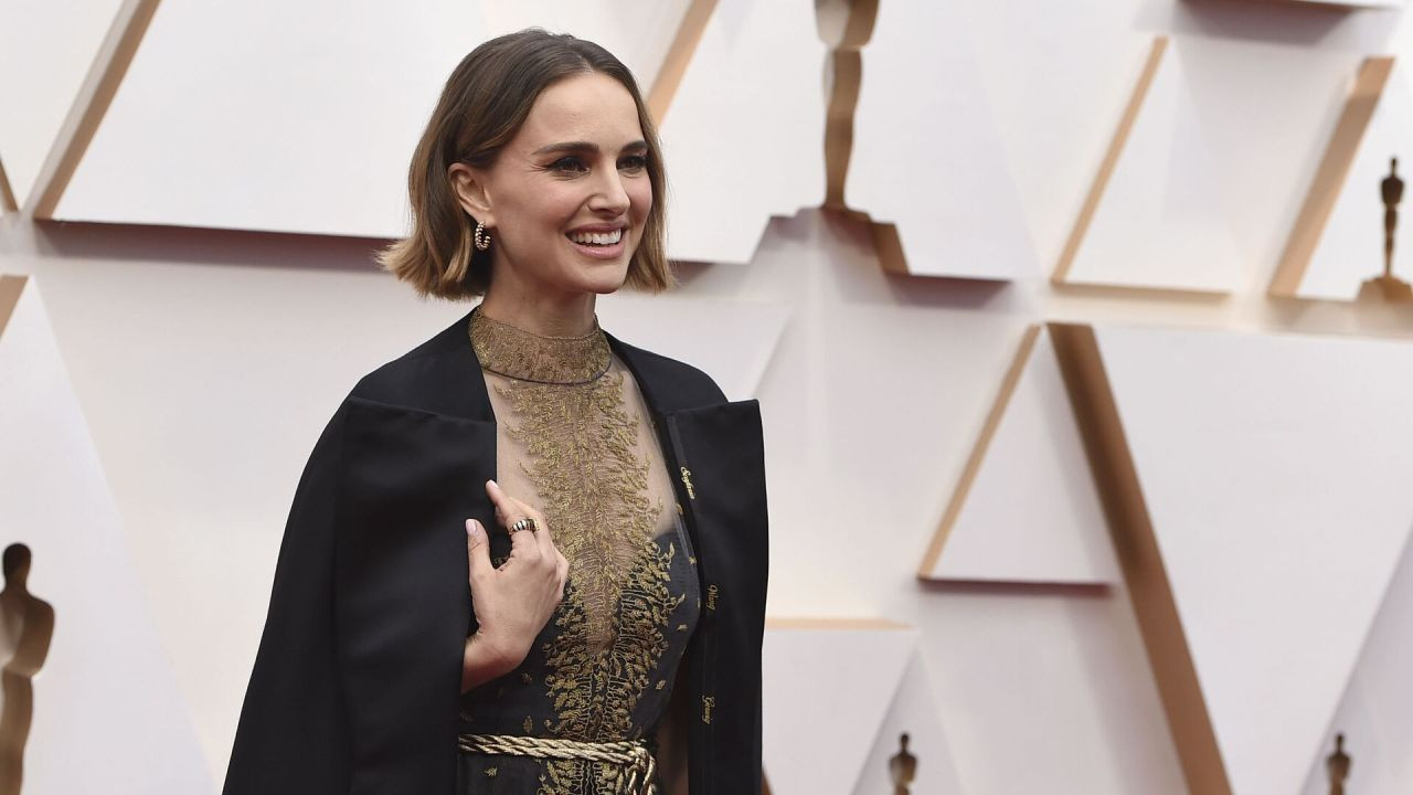 "Natalie Portman İstanbul'da: Oscar Ödüllü Yıldız Şehri Sarstı!" - Sayfa 9