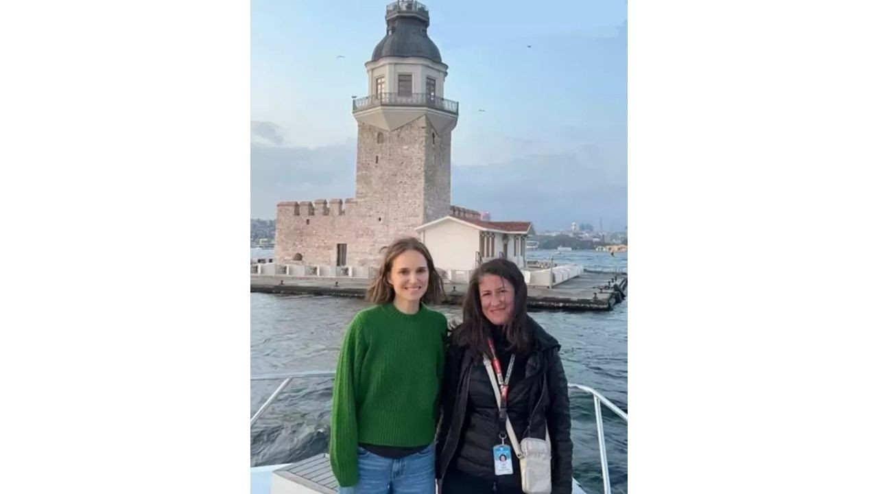 "Natalie Portman İstanbul'da: Oscar Ödüllü Yıldız Şehri Sarstı!"