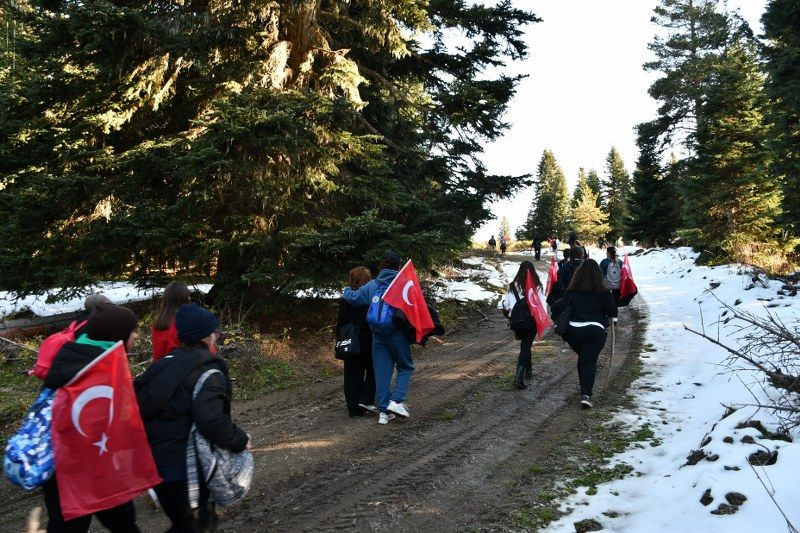 Cumhuriyet'in 101. yılını Ilgaz Dağı'nın zirvesinde kutladılar - Sayfa 7