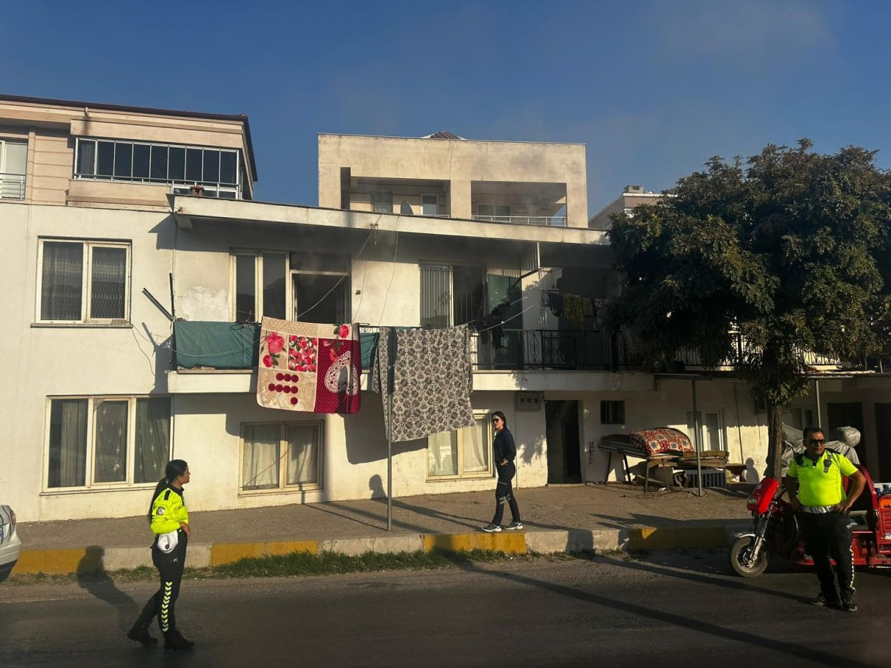 Trafik Polislerinin Müdahalesiyle Yangın Kontrol Altına Alındı - Sayfa 5