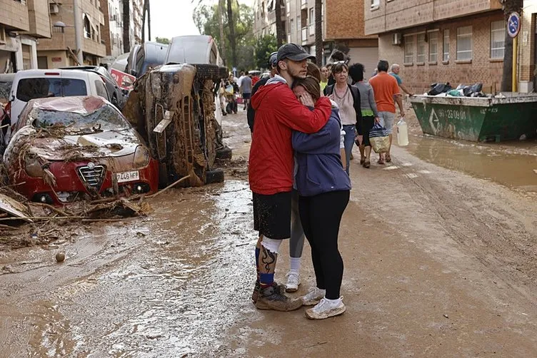 İspanya'daki Sel Felaketi: Can Kaybı 158’e Yükseldi - Sayfa 15