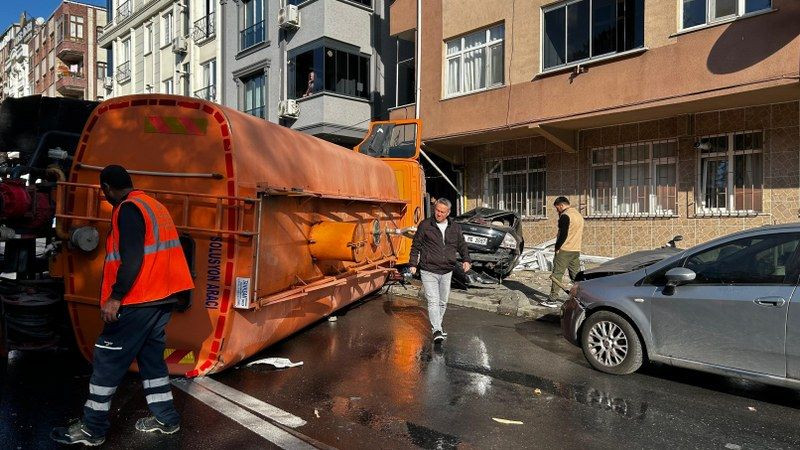 Bayrampaşa'da Korkunç Kaza: iSTAÇ Aracı Kontrolden Çıktı Önüne Geleni Ezdi: 5 Ağır Yaralı - Sayfa 4