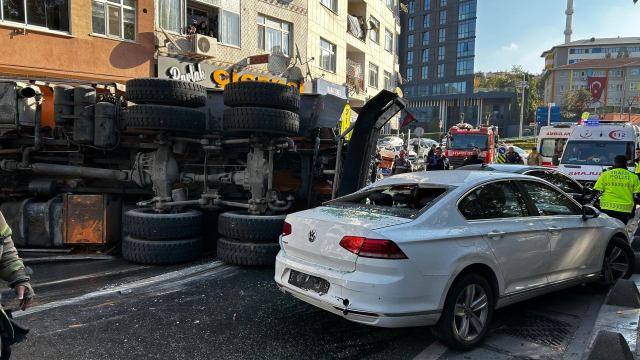 Bayrampaşa'da Korkunç Kaza: iSTAÇ Aracı Kontrolden Çıktı Önüne Geleni Ezdi: 5 Ağır Yaralı - Sayfa 2