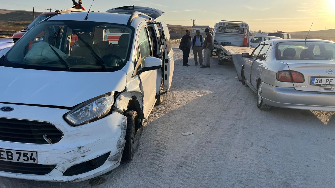 Eskişehir’de Zincirleme Kaza: Tır Devrildi, 1 Kişi Hastaneye Kaldırıldı - Sayfa 4