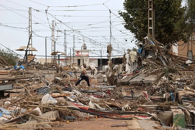 İspanya'da Sel Felaketi: Ölü Sayısı 250'ye Yükseldi - Sayfa 12