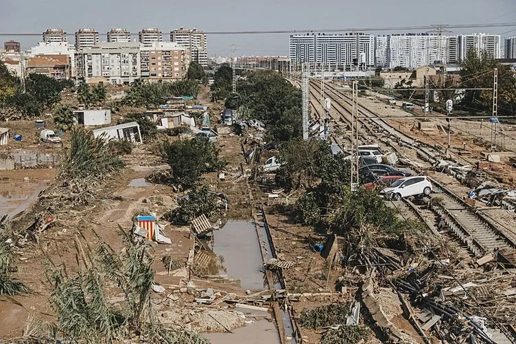 İspanya'da Sel Felaketi: Ölü Sayısı 250'ye Yükseldi - Sayfa 13