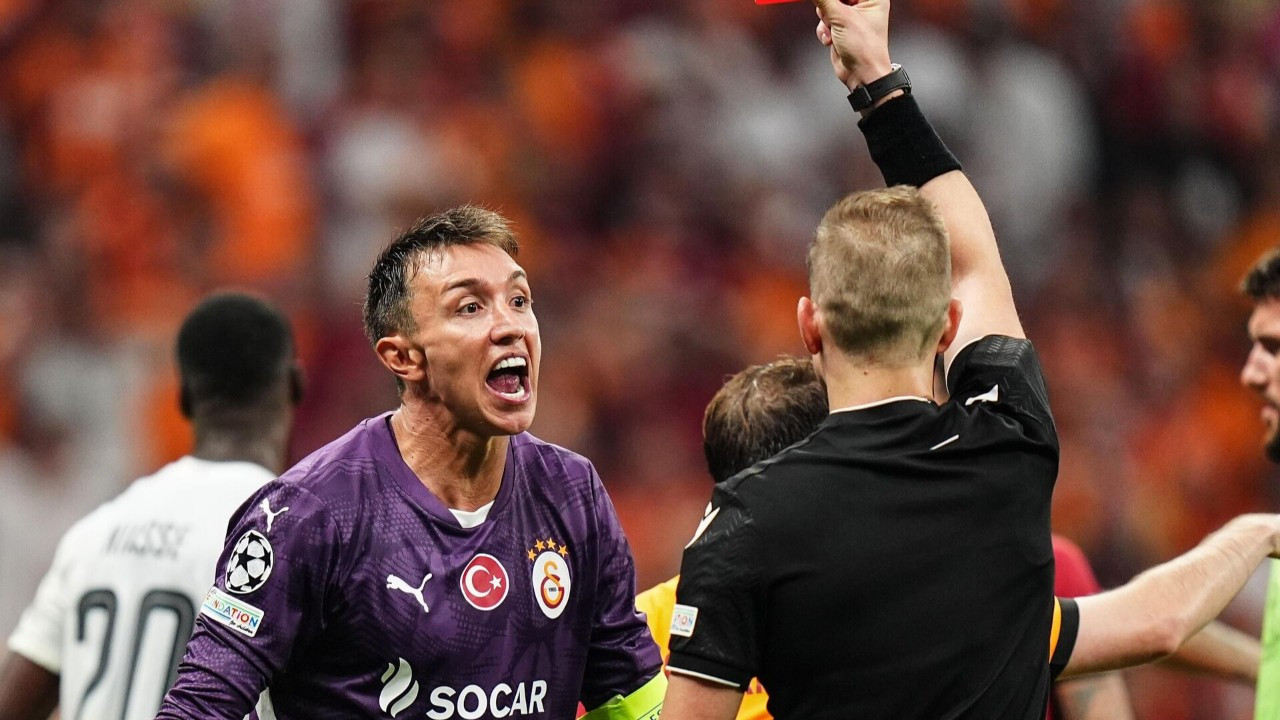 "Muslera'dan Kritik Hamle: Sezon Kararını Belirledi!"