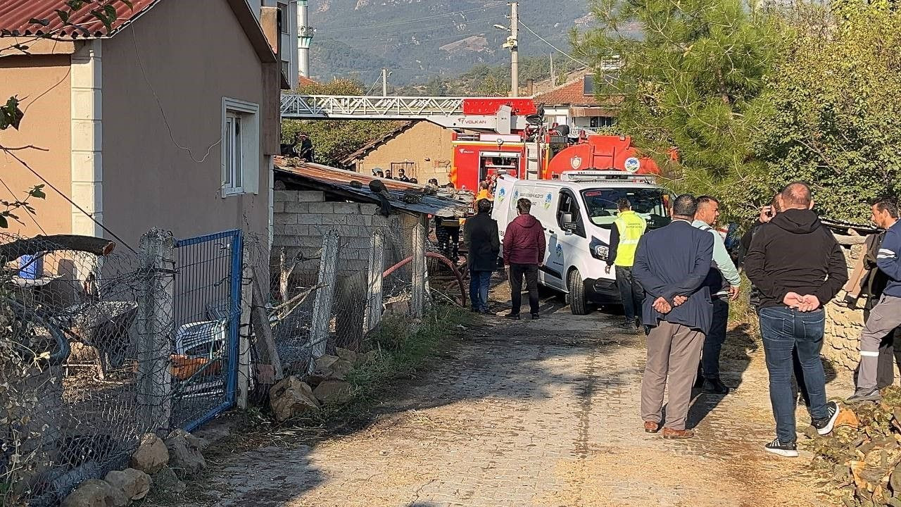 Pamukova'da Ev Alevlere Teslim Oldu: Yaşlı Kadın Hayatını Kaybetti - Sayfa 6