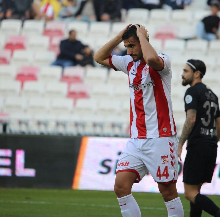 Trendyol Süper Lig: NG Sivasspor: 0 - Çaykur Rizespor: 1 (İlk yarı) - Sayfa 14