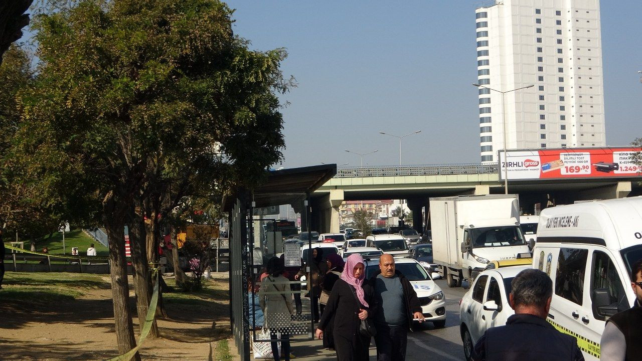 Pendik'te yol kenarında başından vurulmuş erkek cesedi bulundu - Sayfa 1