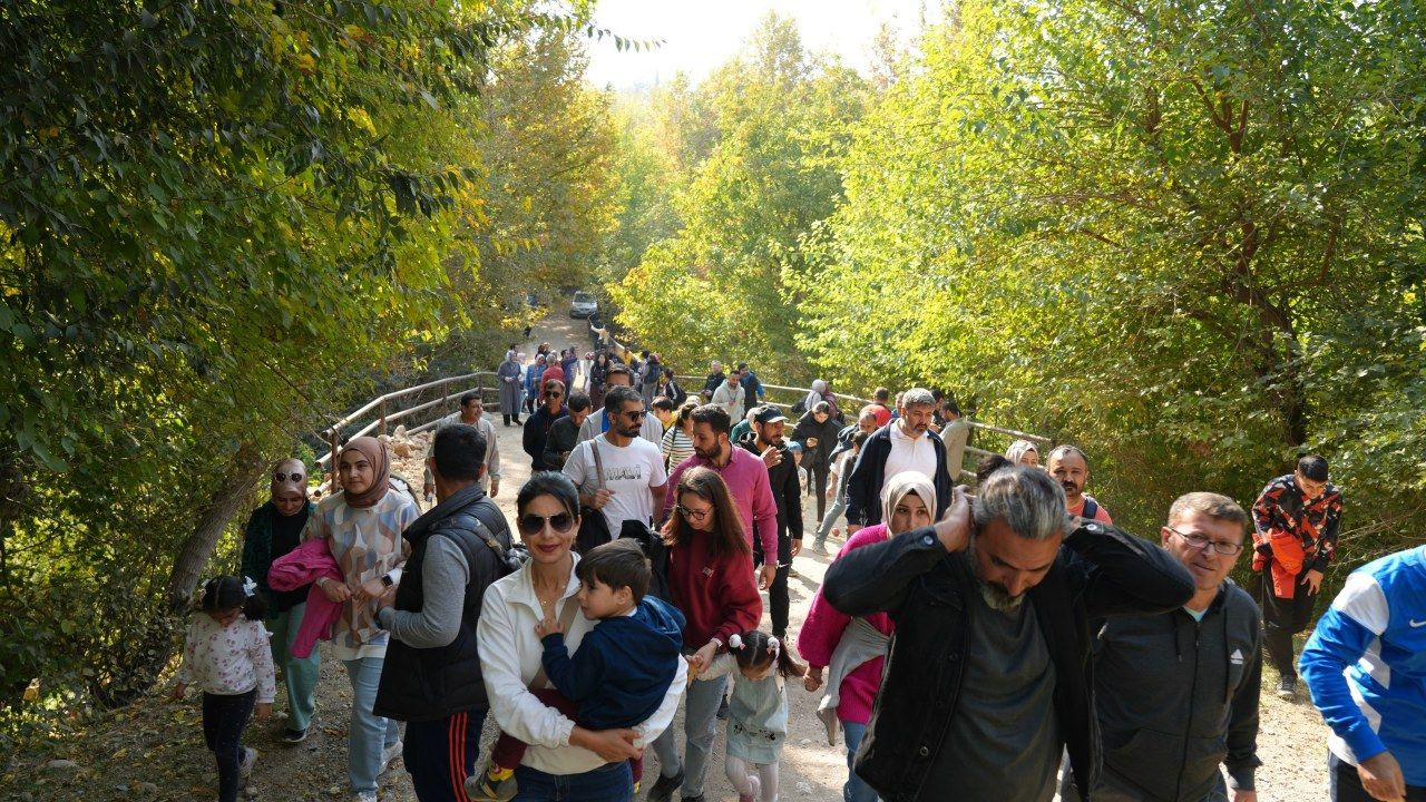 Depremzede öğretmenler doğa yürüyüşünde bir araya geldi - Sayfa 3