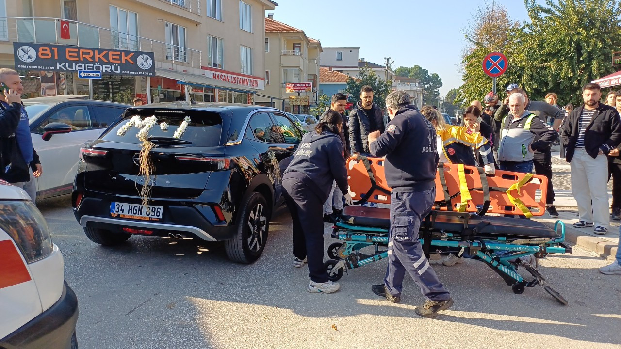 Gelin Arabası Yayaya Çarptı, Düğün Yerine Karakola Gitti