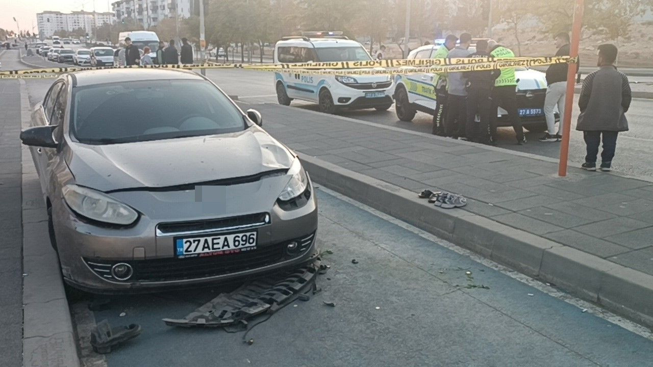 Kaldırıma Çıkan Otomobil 2 Kadına Çarptı: 1 Ölü, 1 Ağır Yaralı - Sayfa 2