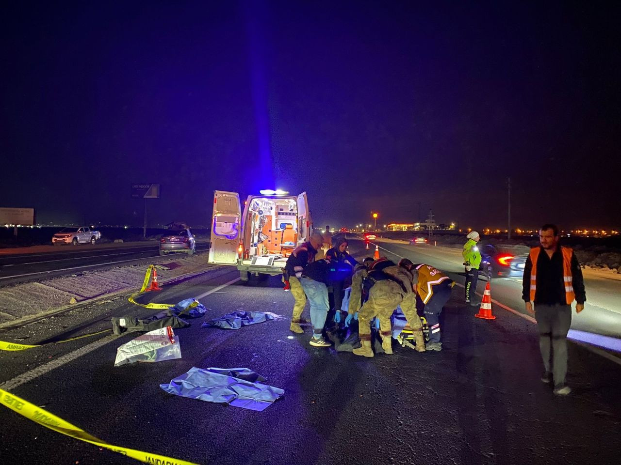 Diyarbakır'da Yaya Otomobilin Çarpması Sonucu Hayatını Kaybetti - Sayfa 4