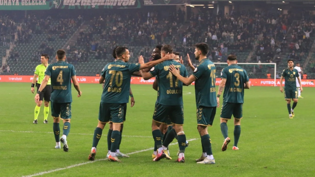 Kocaelispor, Karagümrük'ü İki Golle Geçerek Galip Geldi!